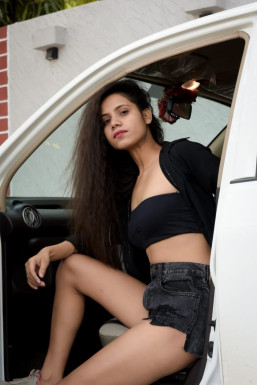 Vaishali Singh - Actor in Bhopal | www.dazzlerr.com