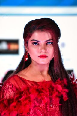Sujata Yadav - Model in Varanasi | www.dazzlerr.com