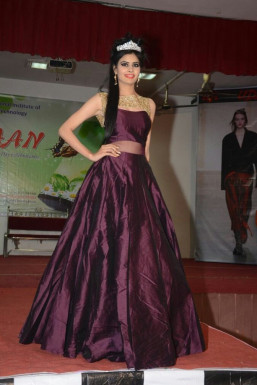Puja Chaudhary - Model in Delhi | www.dazzlerr.com