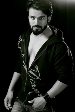 Ranvijay Shekhawat - Model in Mumbai | www.dazzlerr.com