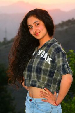 Ayushee - Actor in Shimla | www.dazzlerr.com