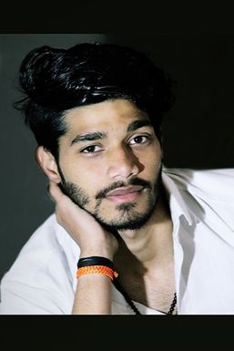 Deepak Verma - Model in Ambala Cantt. | www.dazzlerr.com