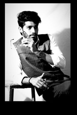 Deepak Verma - Model in Ambala Cantt. | www.dazzlerr.com