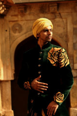 Samhir - Model in Delhi | www.dazzlerr.com
