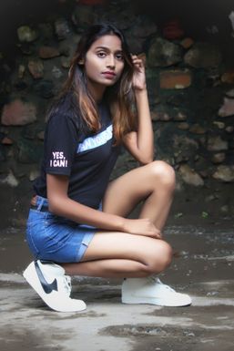 Richa Singh - Model in Mumbai | www.dazzlerr.com