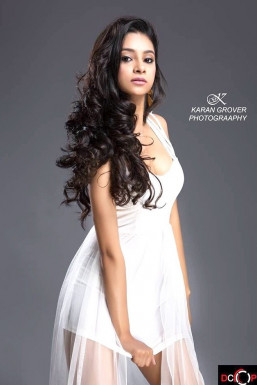 Nihareeka Singh - Model in Delhi | www.dazzlerr.com