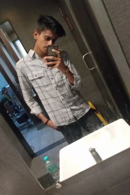 Yash Tiwari - Model in Goregaon | www.dazzlerr.com