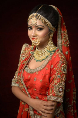 Shweta - Model in Delhi | www.dazzlerr.com