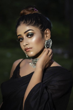 Elaxshi Biswas - Model in Kolkata | www.dazzlerr.com