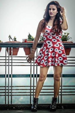 Chelsi Negi - Model in Mumbai | www.dazzlerr.com