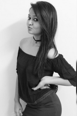 Divya Sharma - Model in Delhi | www.dazzlerr.com