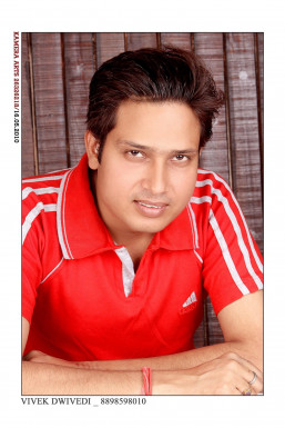 Vivek Dwivedi - Actor in Allahabad | www.dazzlerr.com