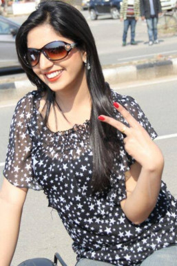 Priti Rana - Anchor in Chandigarh | www.dazzlerr.com