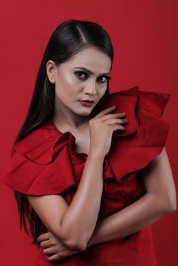 Komal Gurjar - Model in Ahmedabad | www.dazzlerr.com