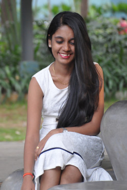 Mayuri Jadhav - Model in Thane | www.dazzlerr.com