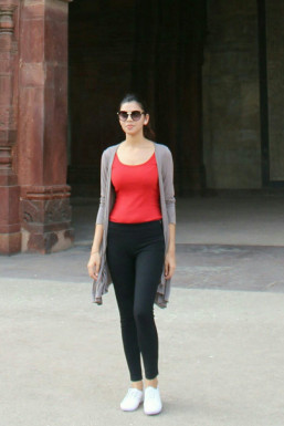 Vandna Sharma - Model in Delhi | www.dazzlerr.com