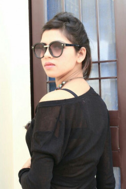Vandna Sharma - Model in Delhi | www.dazzlerr.com