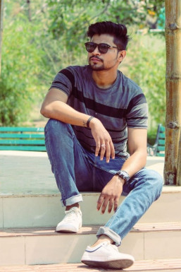 Sanket Tidke - Actor in Amravati | www.dazzlerr.com