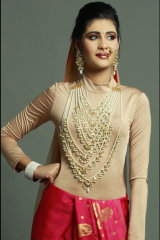 Tanu - Model in Delhi | www.dazzlerr.com