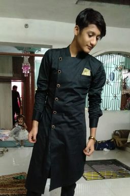 Nizam Khan - Model in Delhi | www.dazzlerr.com