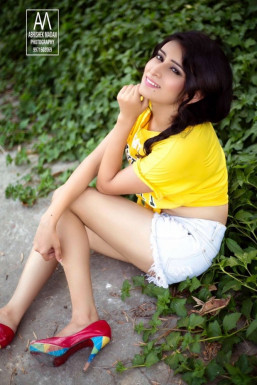 Natasha Nagpal - Model in Delhi | www.dazzlerr.com