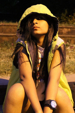 Ayushi - Model in Delhi | www.dazzlerr.com