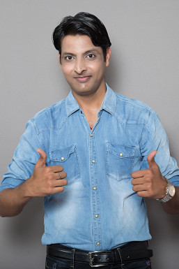 Manjit - Actor in  | www.dazzlerr.com
