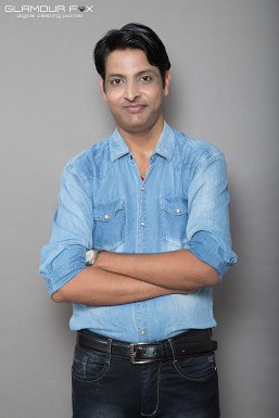 Manjit - Actor in  | www.dazzlerr.com