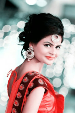 Ani Khare - Model in Delhi | www.dazzlerr.com