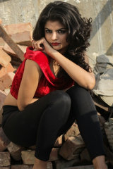 Ani Khare - Model in Delhi | www.dazzlerr.com