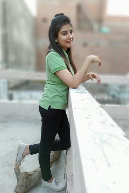 Deep Kaur - Model in Ludhiana | www.dazzlerr.com