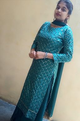 Sanjana Uppal - Model in Patiala | www.dazzlerr.com