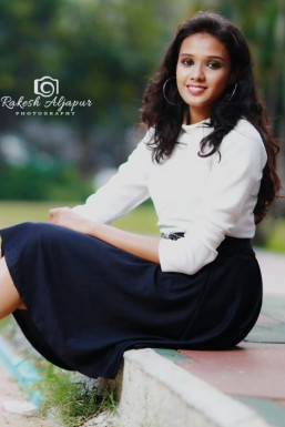 Deepthi - Model in Hyderabad | www.dazzlerr.com