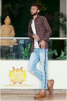 Deepesh - Model in Sikar | www.dazzlerr.com