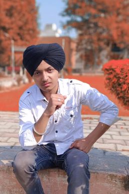 Gursewak Singh - Modelling Choreographer in Amritsar | www.dazzlerr.com