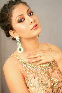 Richa Mittal - Model in Delhi | www.dazzlerr.com