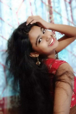 Dolly Thakur - Model in  | www.dazzlerr.com