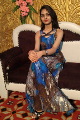 Sanya Srivastava - Model in  | www.dazzlerr.com