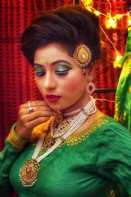 Anil Paswan - Makeup Artist in Guwahati | www.dazzlerr.com