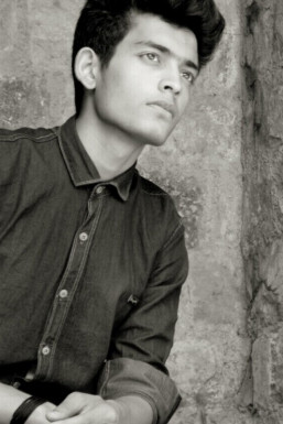 Prince - Model in Delhi | www.dazzlerr.com