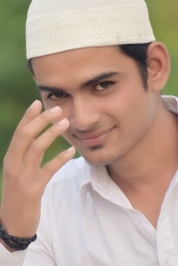 Arbaj Khan - Model in Durg | www.dazzlerr.com