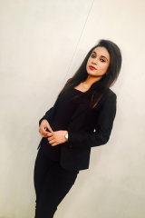 Preeti Singh - Anchor in Delhi | www.dazzlerr.com