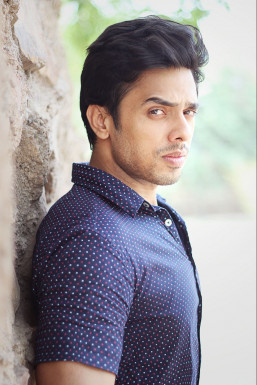 Anil Choudhary - Model in Delhi | www.dazzlerr.com