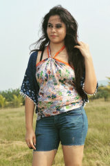 Paaresha Sharma - Model in Delhi | www.dazzlerr.com