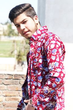 Yogesh Chhabra - Model in Rajpura | www.dazzlerr.com