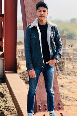 Yogesh Chhabra - Model in Rajpura | www.dazzlerr.com