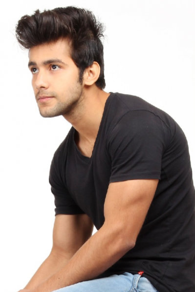 Vivek Singh - Model in Delhi | www.dazzlerr.com