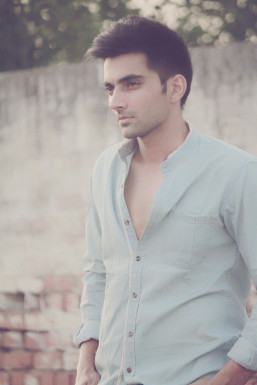 Rohit Malik - Model in Delhi | www.dazzlerr.com