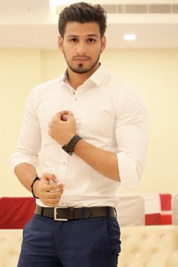 Nitish Sharma - Model in Delhi | www.dazzlerr.com