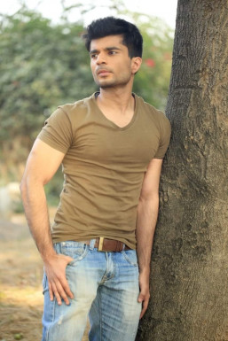 SHRIJIT SINGH MARWAH - Model in Agra | www.dazzlerr.com